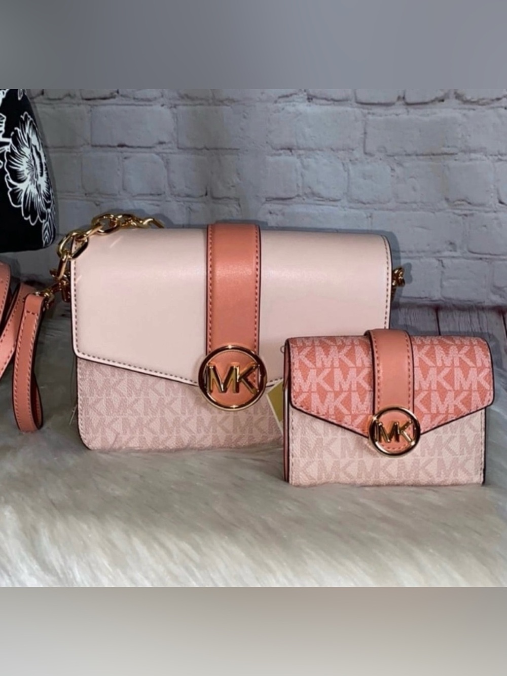 Michael Kors CARMEN 2pc Set